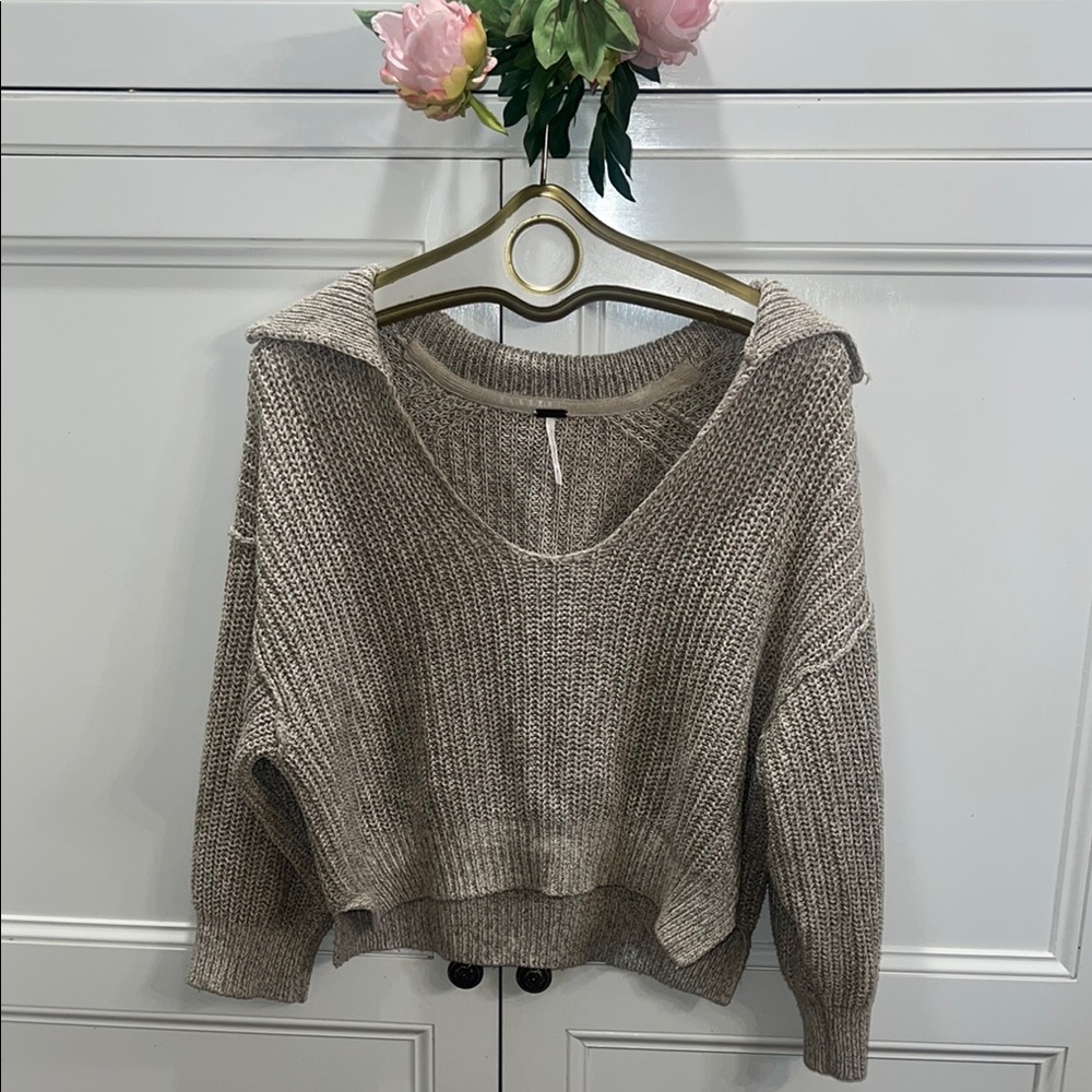 Free People Sweater 💄💋